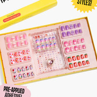 Nail art kit with various designs and pre-applied adhesive, featuring 'Super Malls' branding.