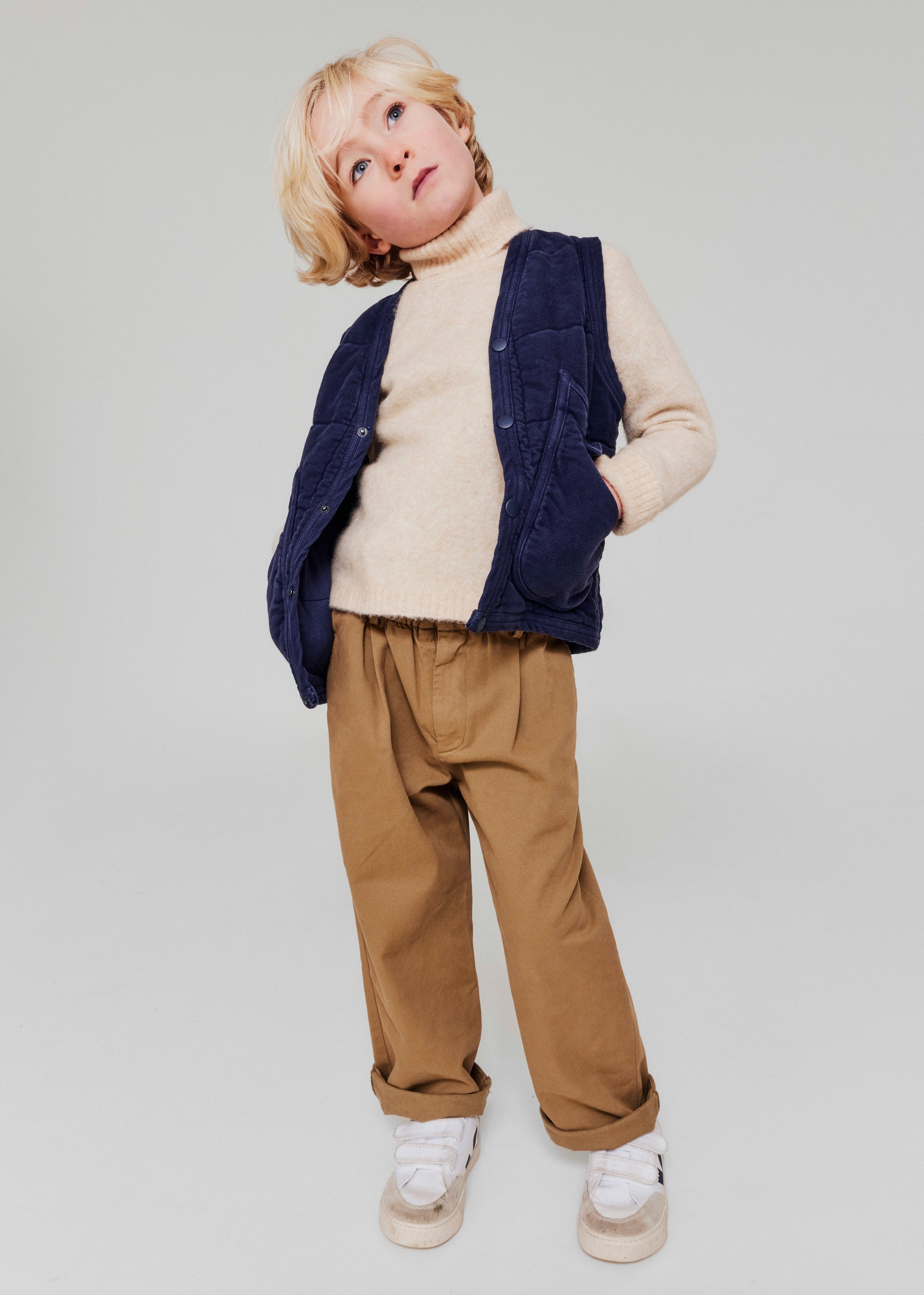 エムアンドキョウコ　woolパンツ VASCO TROUSERS - KANGAROO KHAKI – eggy