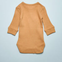 THE RIBBED ONESIE - CAMEL