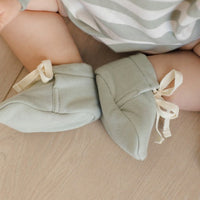 QUINCY BABY BOOTIES - SAGE