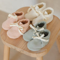 QUINCY BABY BOOTIES - SAGE