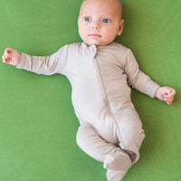 BAMBOO ZIP FOOTIE - KHAKI