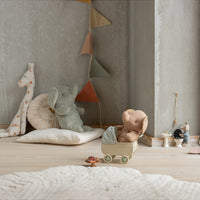 SAFARI FRIENDS - ELEPHANT - SMALL - POWDER