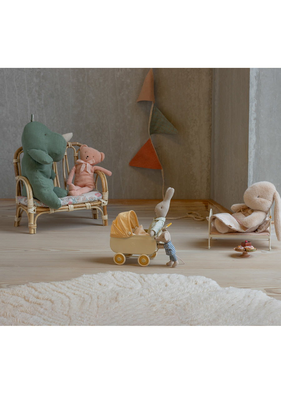 SAFARI FRIENDS - RHINO - MEDIUM - SAGE