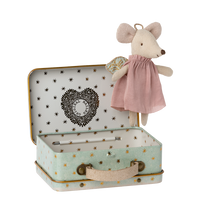 ANGEL MOUSE IN SUITCASE
