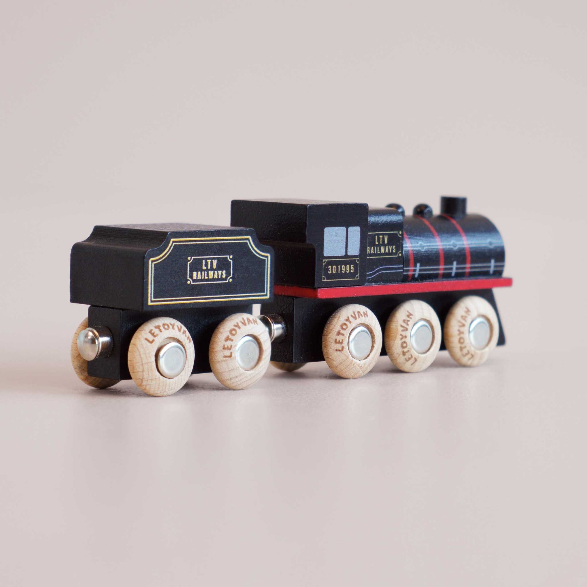 GT295 FRANCIS TRAIN