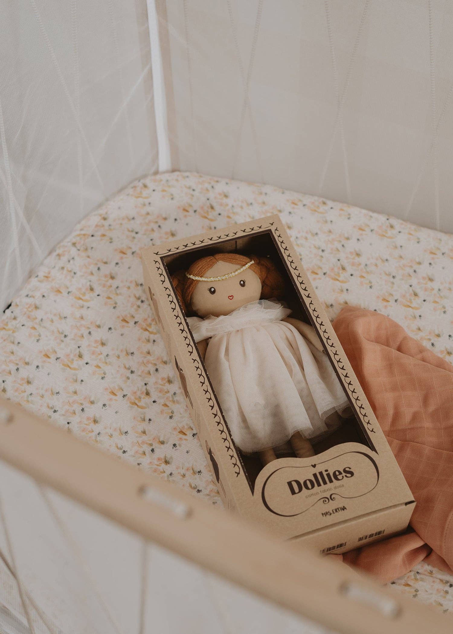LILLY DOLL