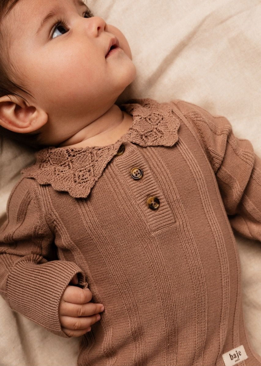 AVUSY KNIT ONESIE