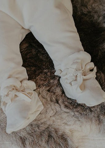 THE STAY-ON BOOTIE - UNDYED