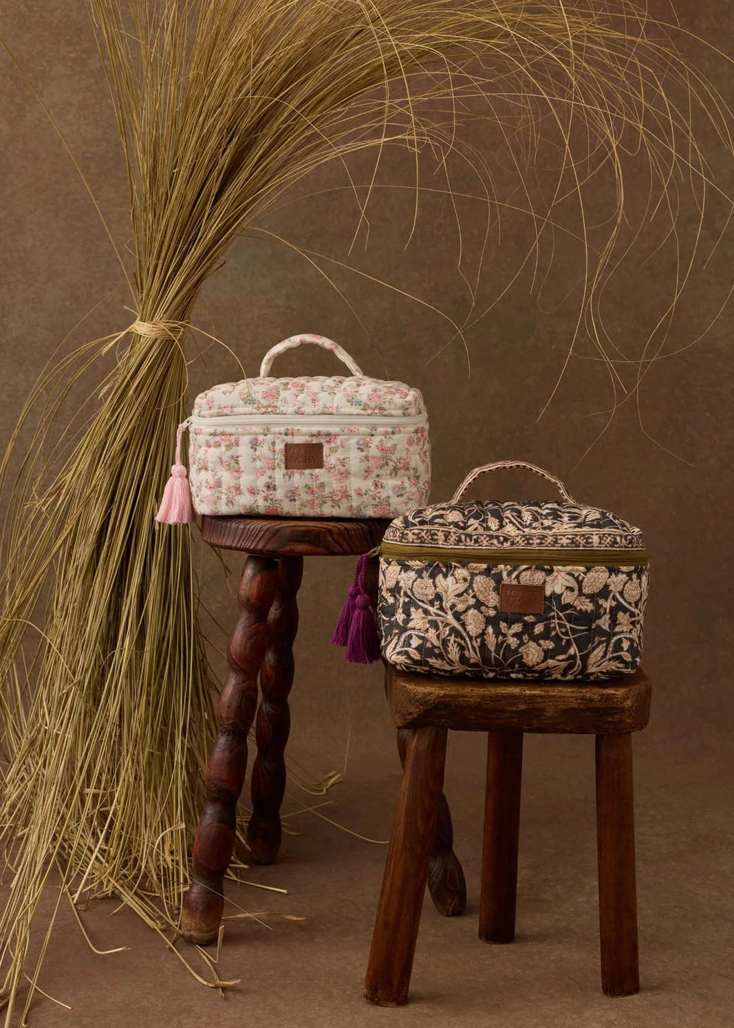 LAETY VANITY CASE