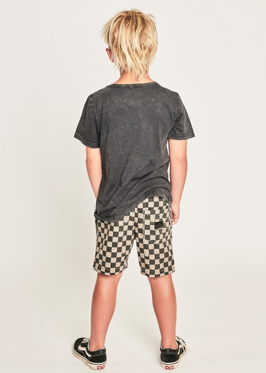FLAGGED CHECK SHORTS