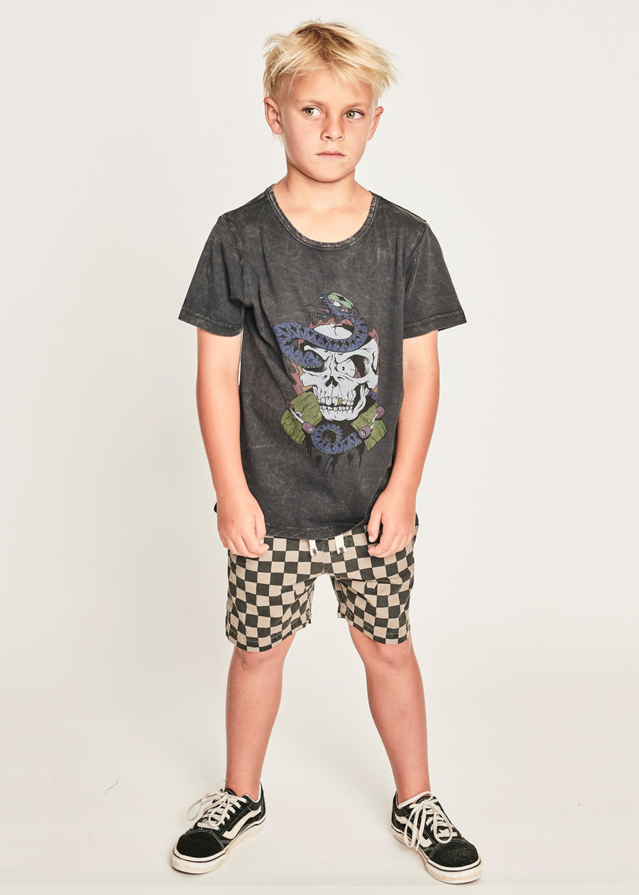 FLAGGED CHECK SHORTS