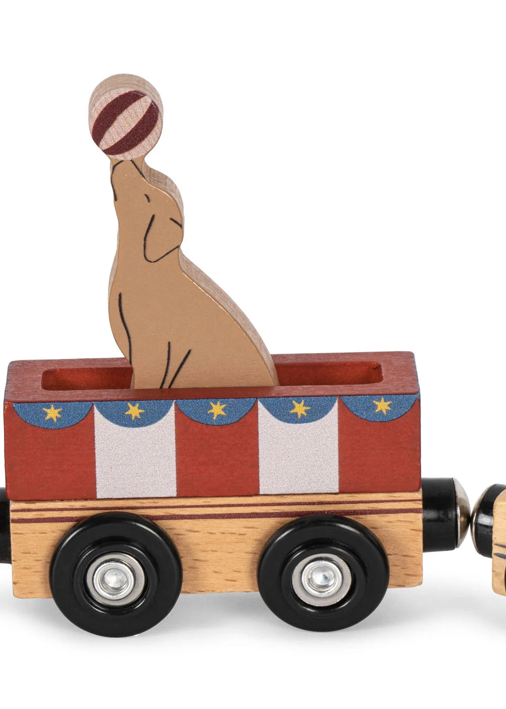 WOODEN ANIMAL TRAIN