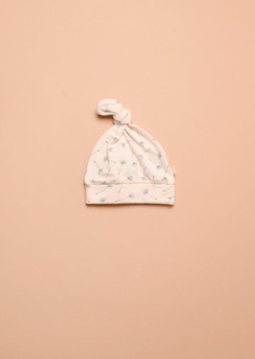 FLOAT AWAY KNOT HAT