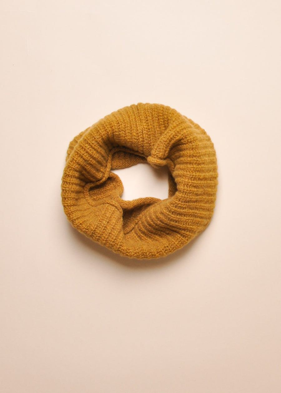 KNITTED INFINITY SCARF