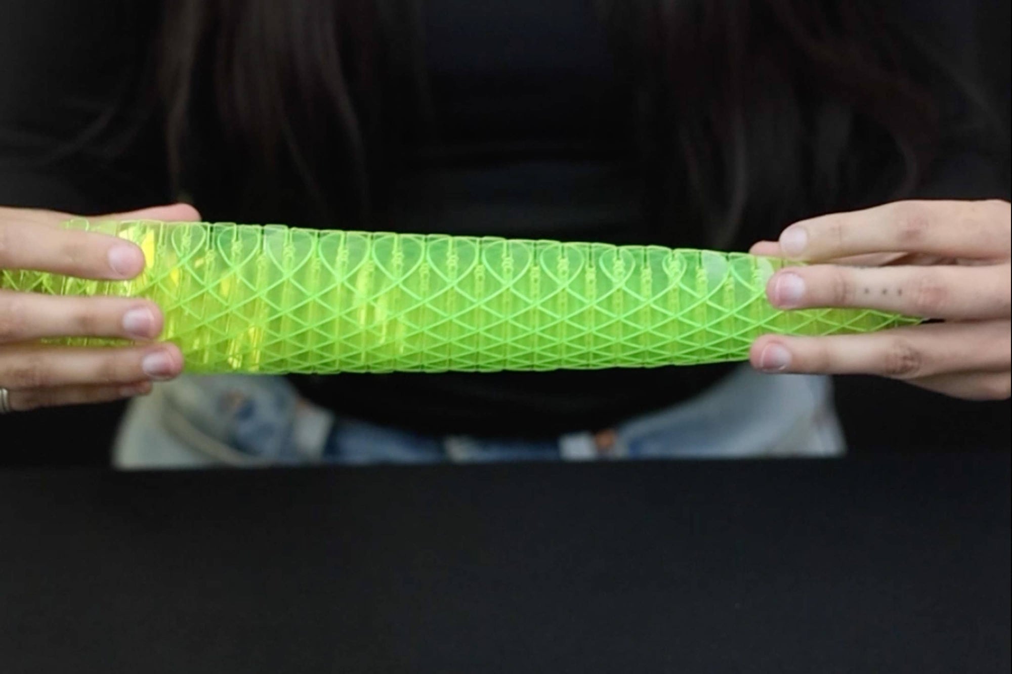 MORF FIDGET WORM - GREEN