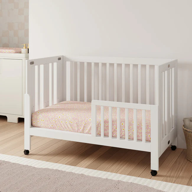 MAKI PORTABLE FOLDING CRIB WITH TODDLER BED CONVERSION KIT - WHITE