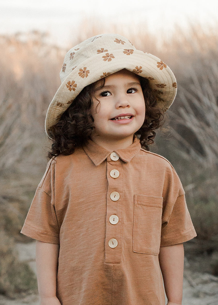 DAISIES BEACH BUCKET HAT