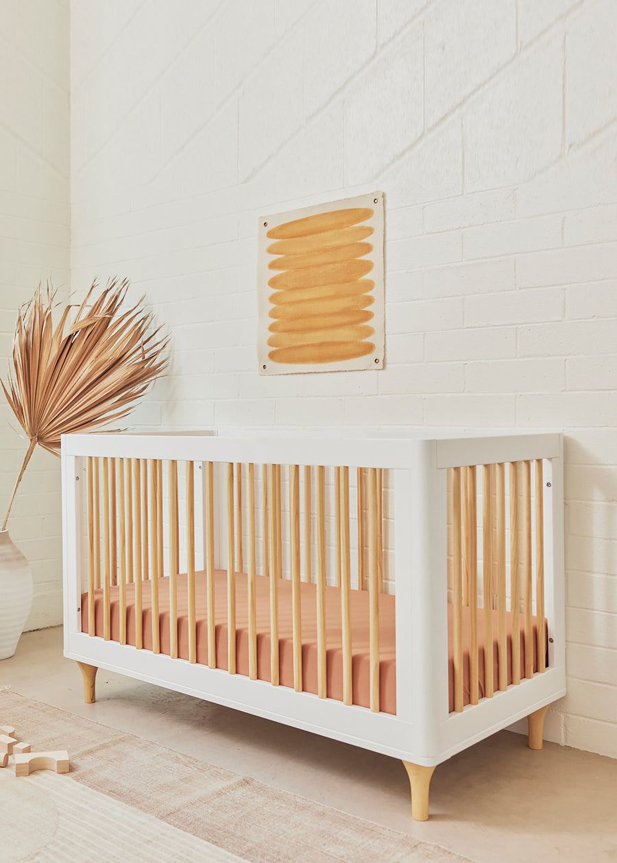 LOLLY 3-IN-1 CONVERTIBLE CRIB - WHITE/NATURAL