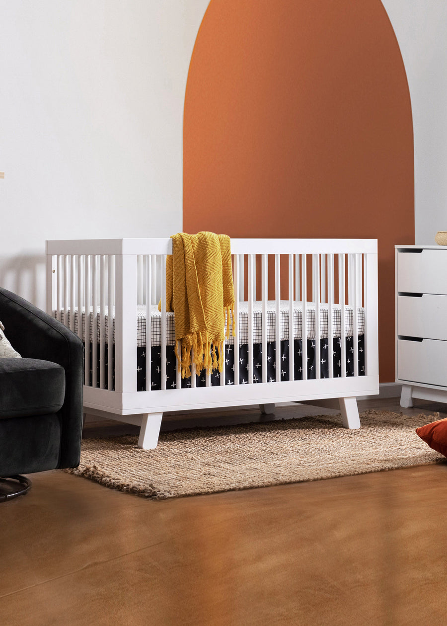 HUDSON 3-IN-1 CONVERTIBLE CRIB WITH TODDLER BED CONVERSION KIT - WHITE